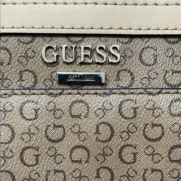 Guess Tan Crossbody Bag with Adjustable Strap and Metallic Hardware - Picture 5 of 7